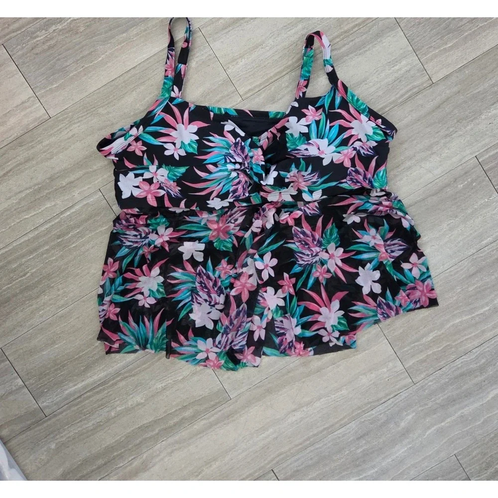 Catalina Plus Floral Tankini Swim Tops Lot of 2 Black Pink Tropical 3X 22W-24W